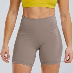 TYR Women's High Waisted Shorts